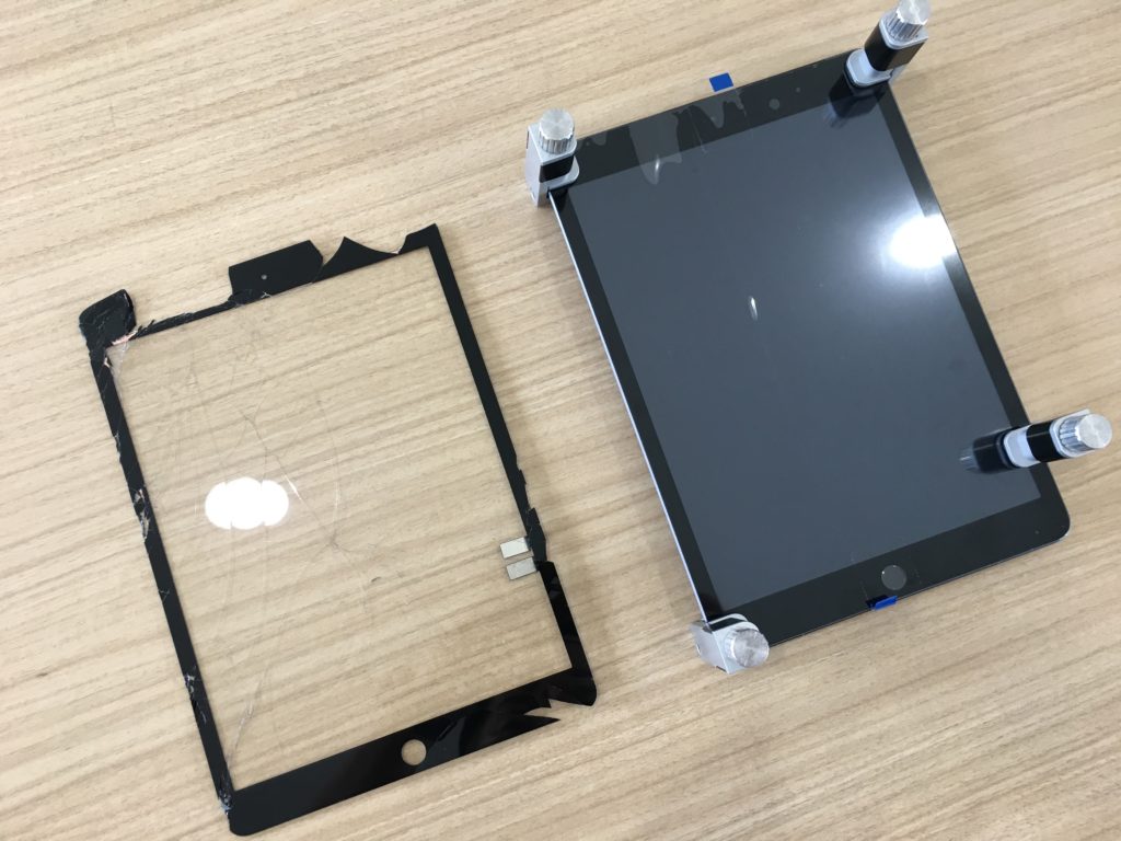 iPad 第7世代 タッチパネル交換 | スマホ パソコン 修理・サポート 